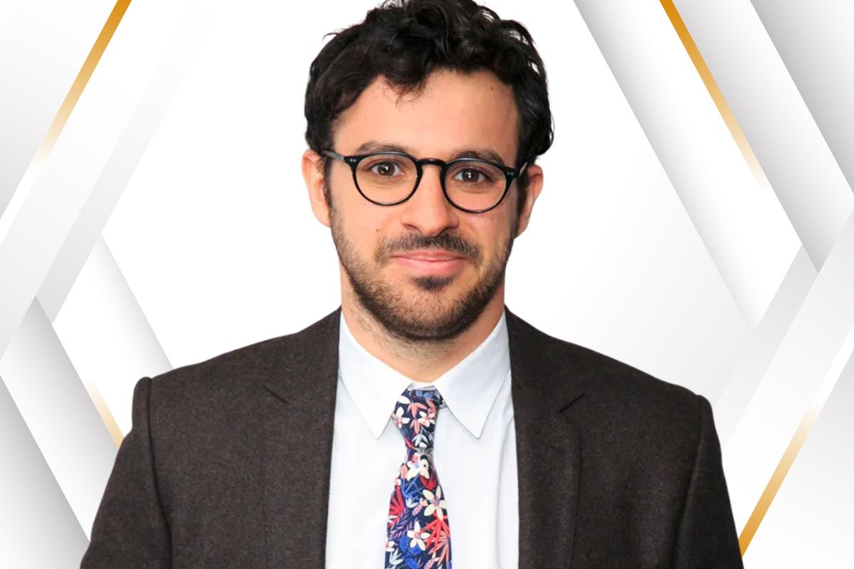 Simon Bird