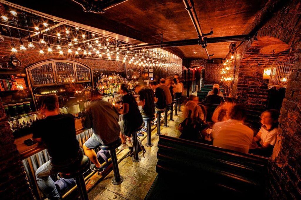 Hidden Bars and Speakeasies