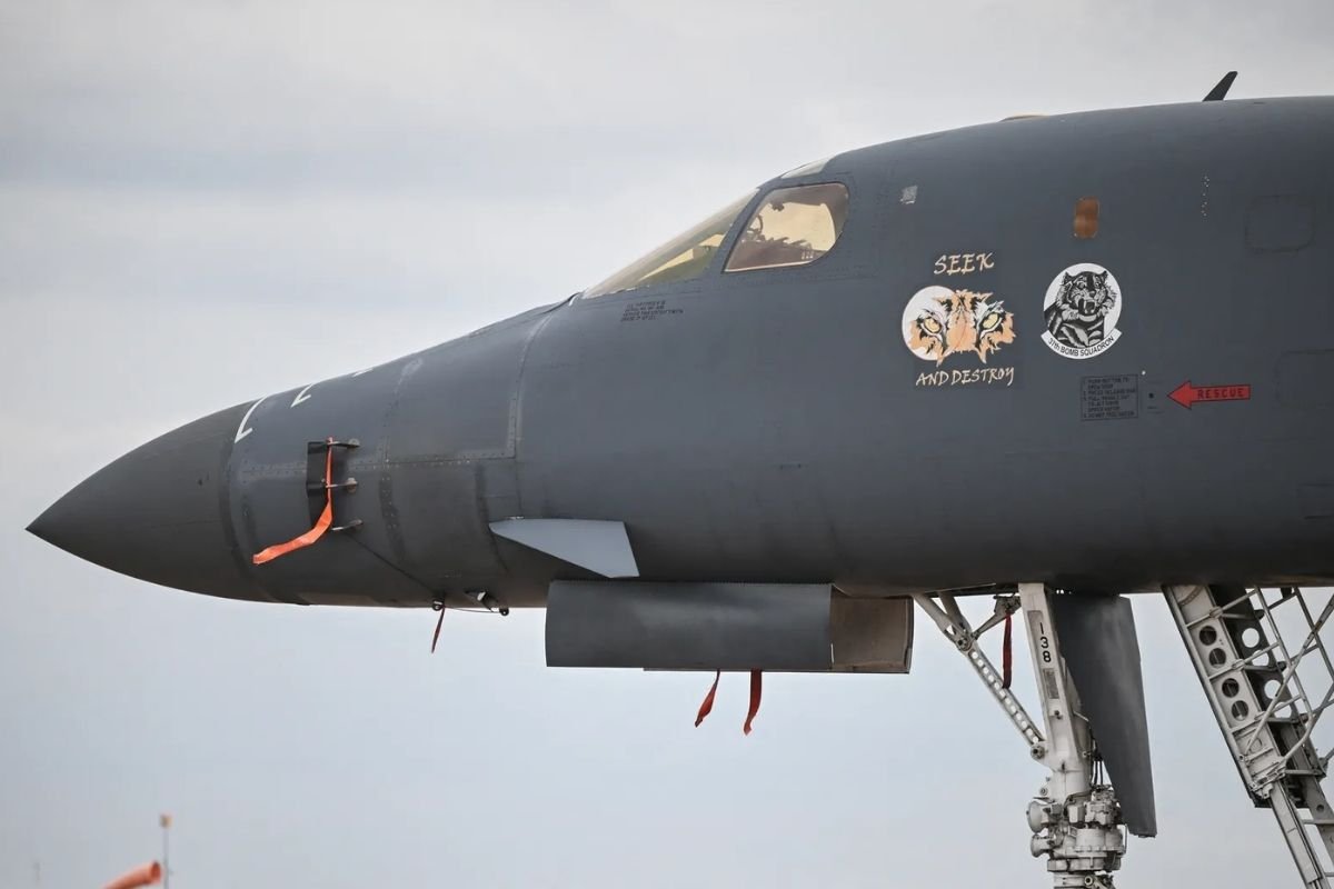 B-1 Bomber
